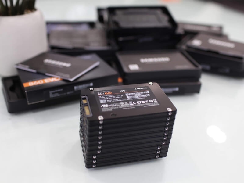 SSD có tác dụng gì và khác HDD ra sao ?